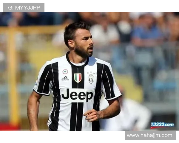 瘦球星崛起 足球场上的细身力量与技艺之美