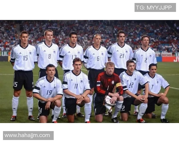 德国足球巨星高清壁纸精选 展现球场英姿与激情时刻